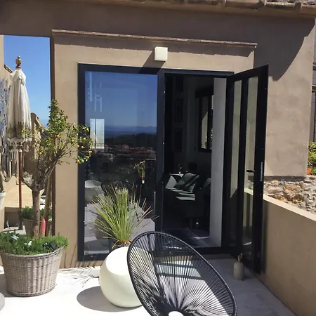 Villa Begur, Mon