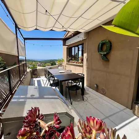 Villa Begur, Mon *