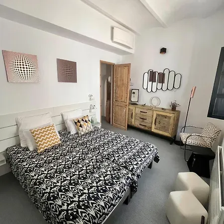 Begur, Mon * ベグール